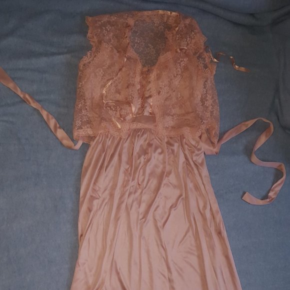 Vintage 1970s ILGWU Maxi Dress with Lace Bolero - Picture 5 of 9